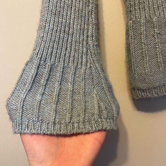 Vertigo Paris SZ Sm Aplaca Blend Bell Sleeve Sweater Light Blue Button Closure - Picture 3 of 4